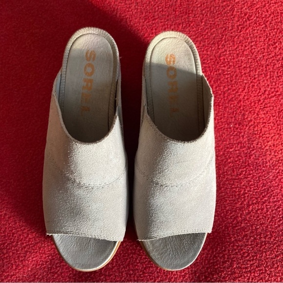 SOREL Sz 7.5 Joanie II Slip On Suede Nubuck Slide Wedges in Dove Colourway Shoes - Picture 3 of 10